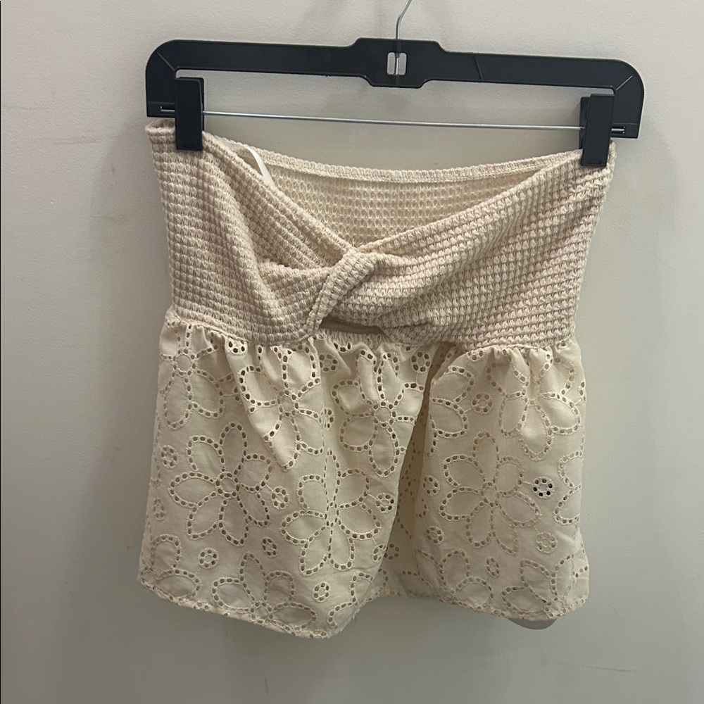 Cream Eyelet Lace Strapless Top